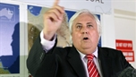 Clive Palmer takes on Wayne Swan